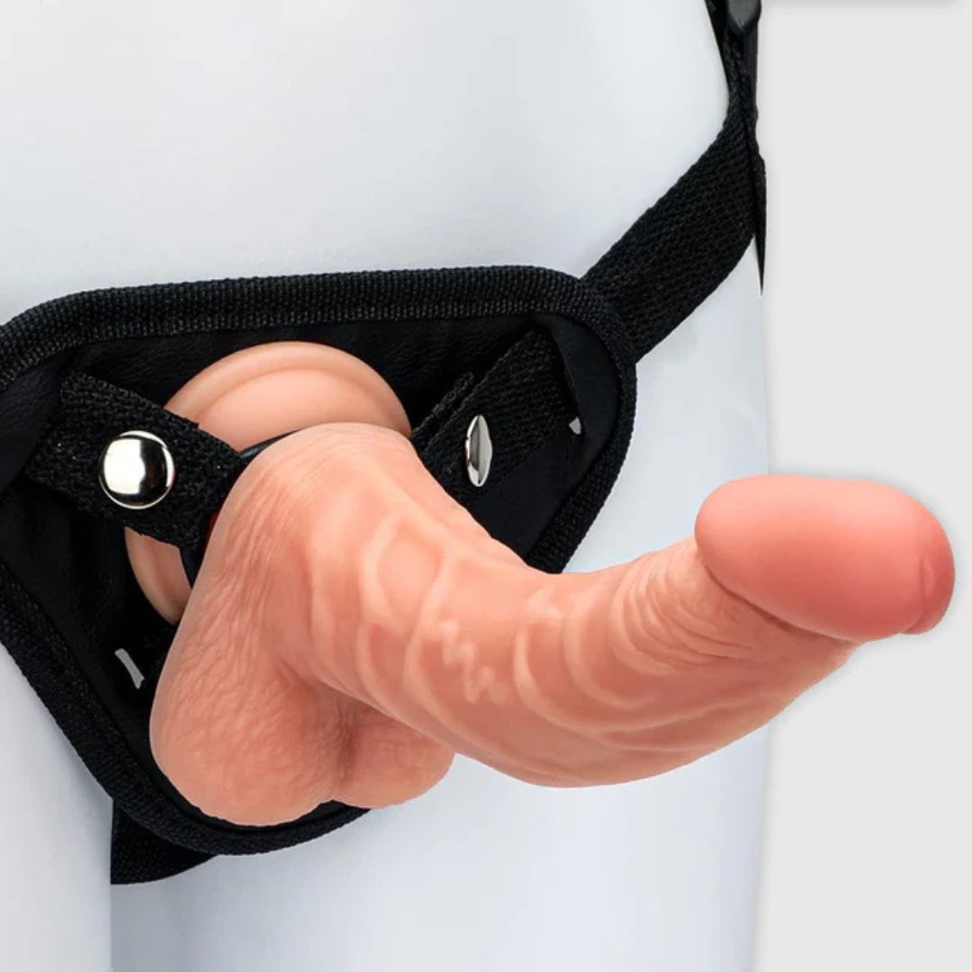 8 Inch Dildo With Belt